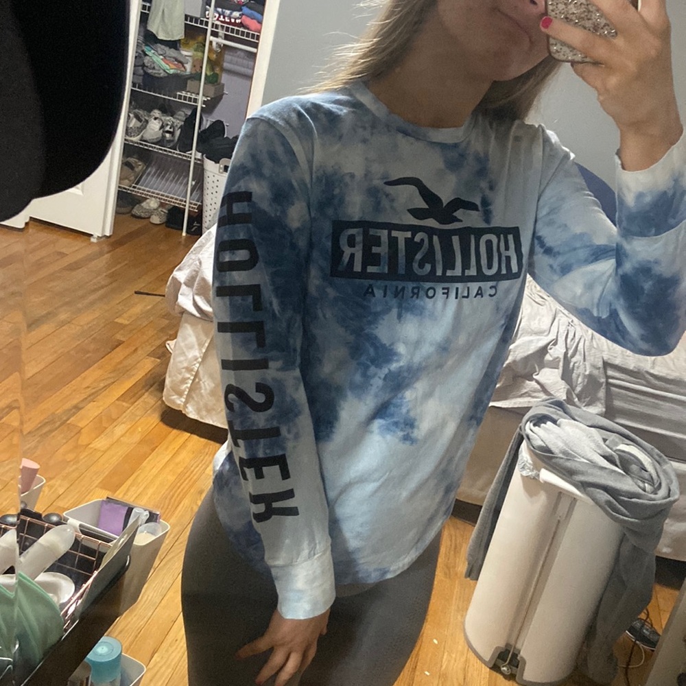 Hollister Blue & White Tiedye Long Sleeve Shirt in size XS